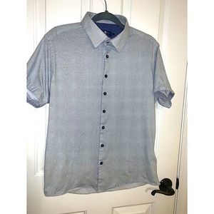 Short sleeve dress shirt